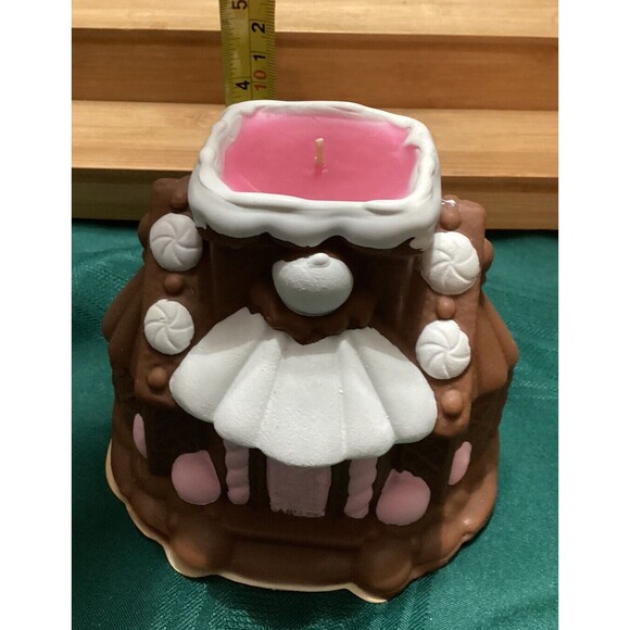 Vintage Avon Gingerbread House Candle Frankincense And Myrrh Fragrance Boxed - Picture 7 of 16